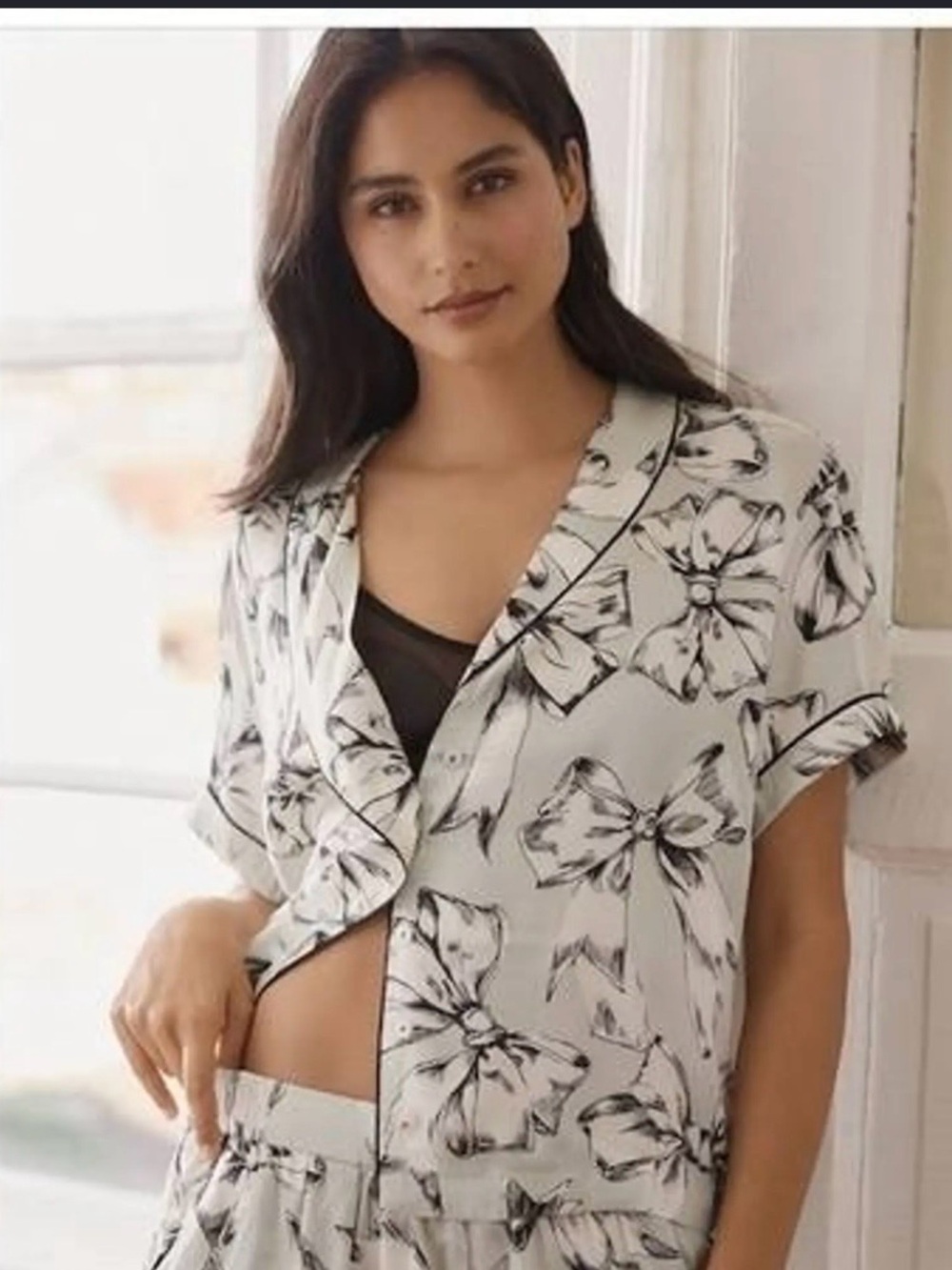 Anthropologie White Floral Bow-Print Short Sleeve Pajama Top